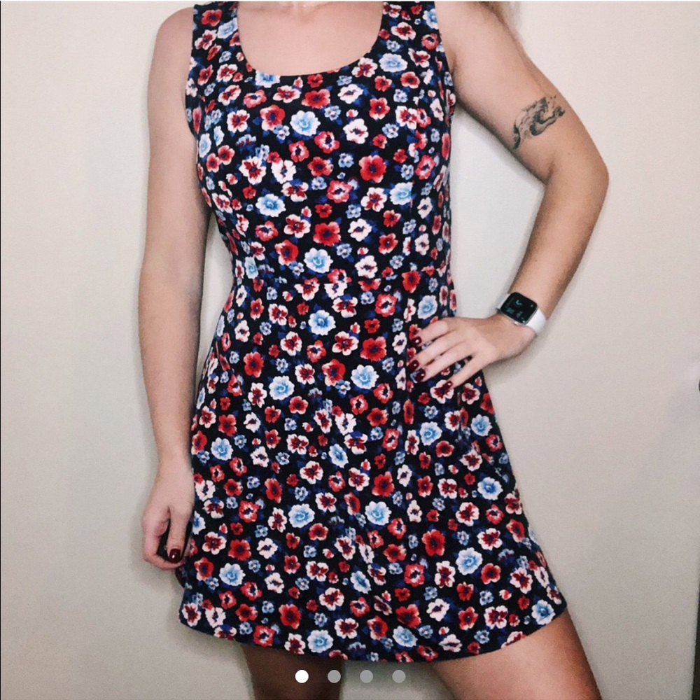Floral Dress Forever 21 Black Blue Red